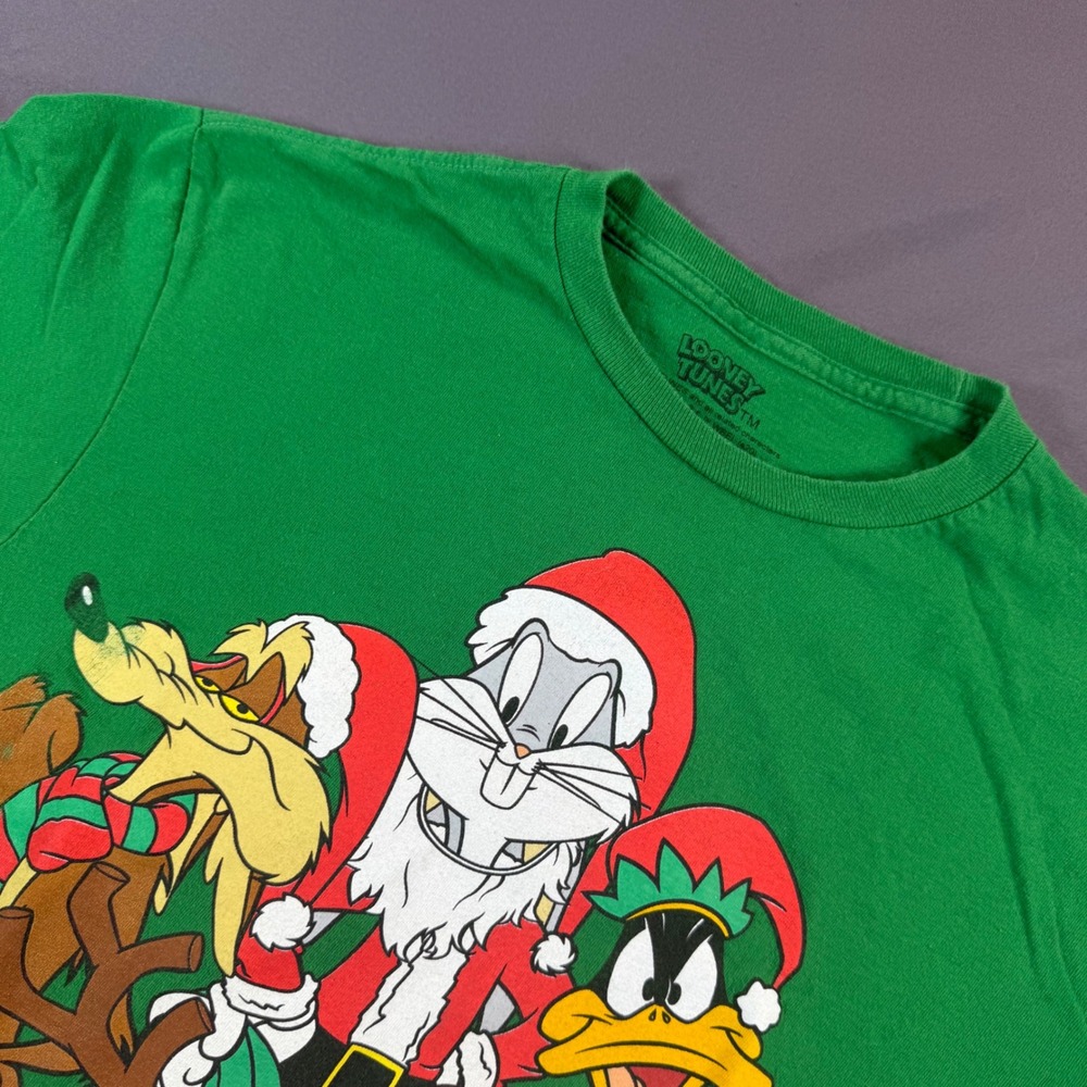 Looney Tunes Mens Green Christmas Graphic T-Shirt Bugs Bunny Daffy Taz Medium